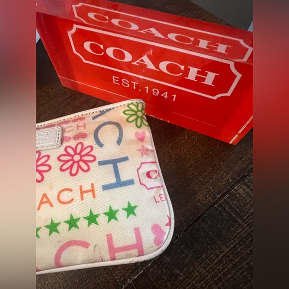 Coach Wristlet - Picture 8 of 13